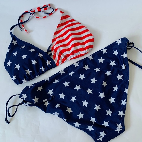 Women's AMERICAN Flag Swimsuit - Picture 1 of 8